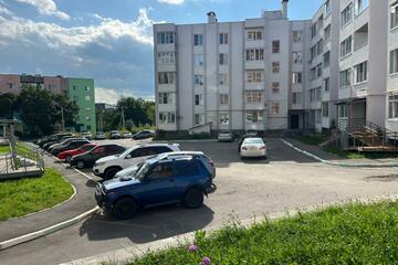 2-к квартира, 76 м², 5/5 эт.